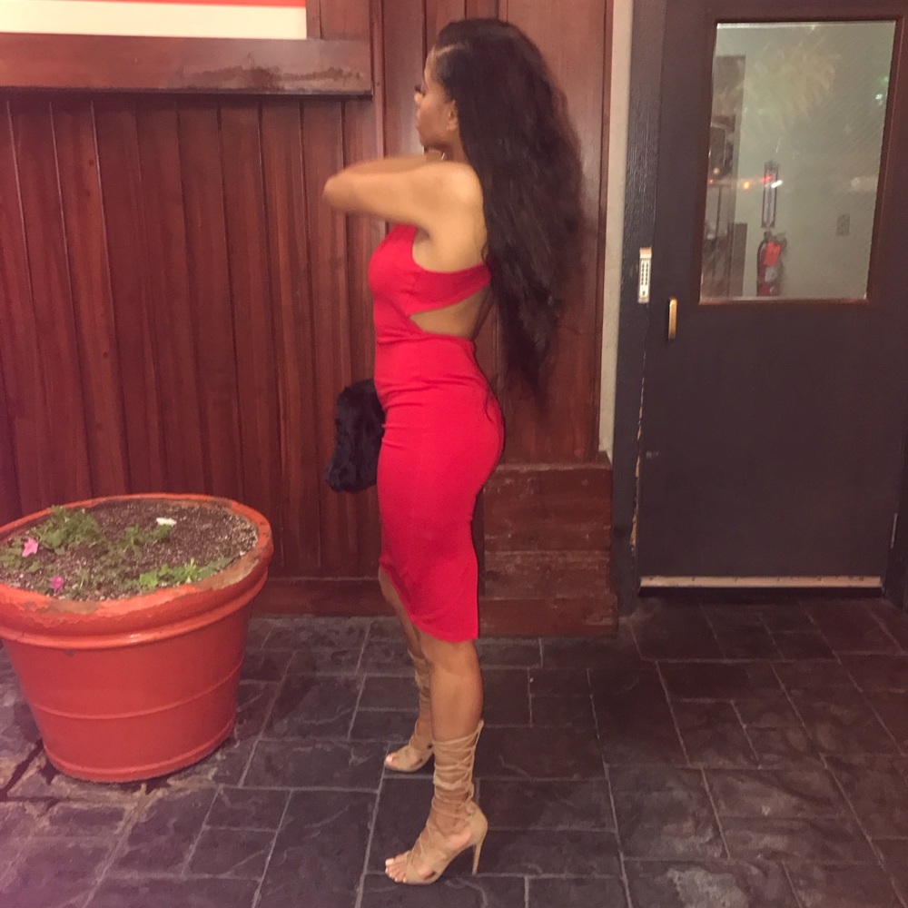 Chic Red Cutout Dress